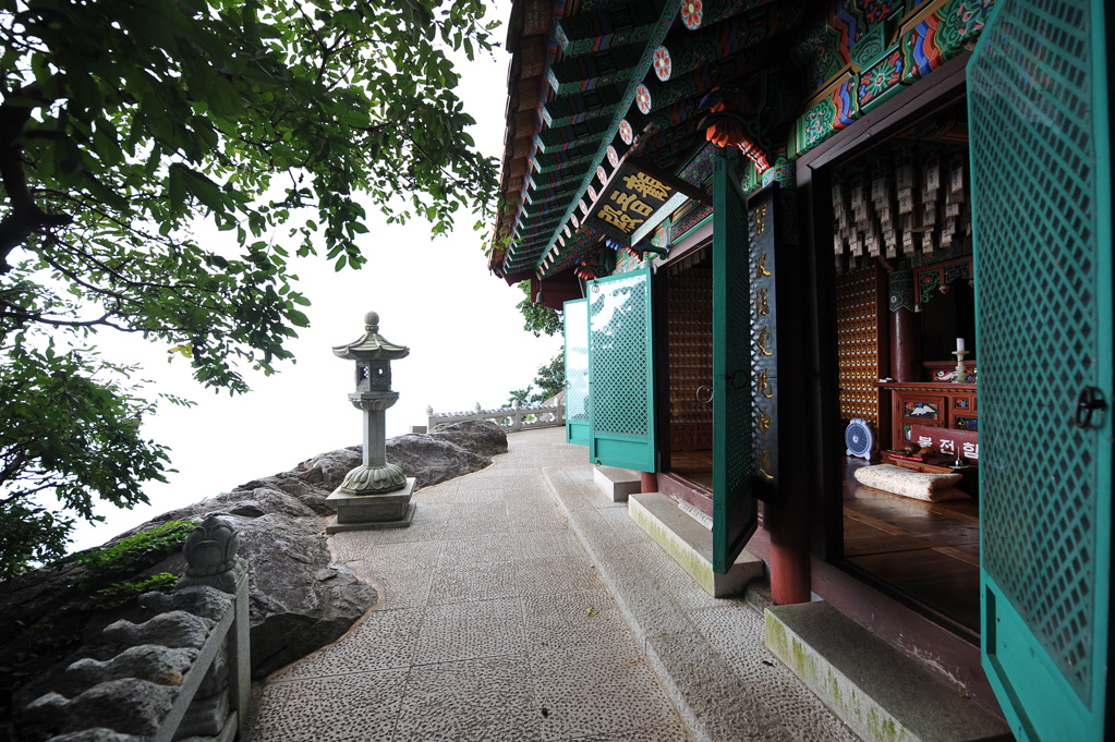 Hyangiram Hermitage (향일암) 1