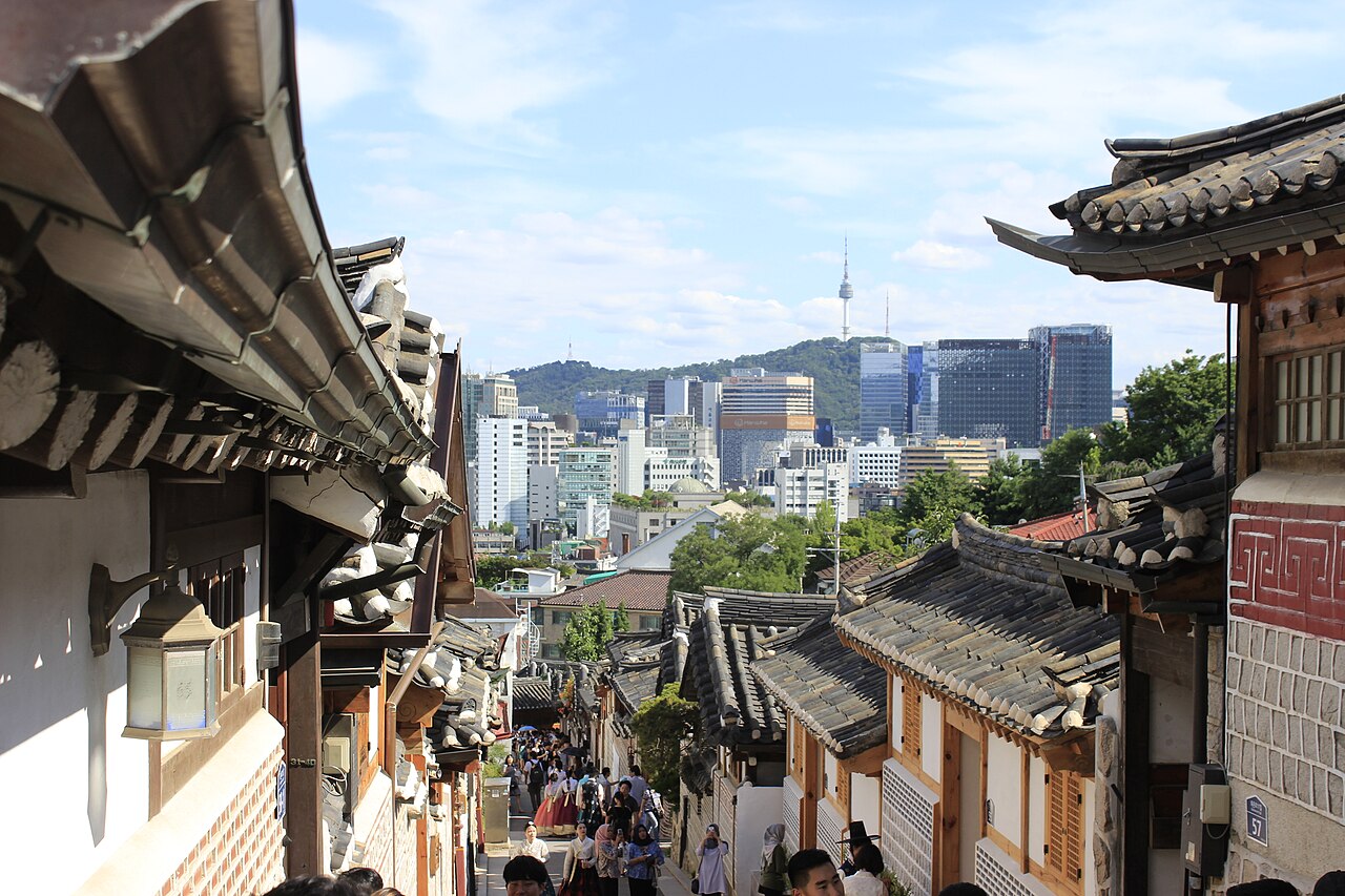 Bukchon Hanok Village (북촌한옥마을) 5