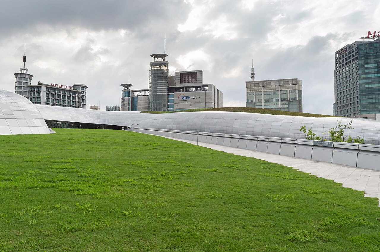 Dongdaemun Design Plaza (동대문디자인플라자) 4