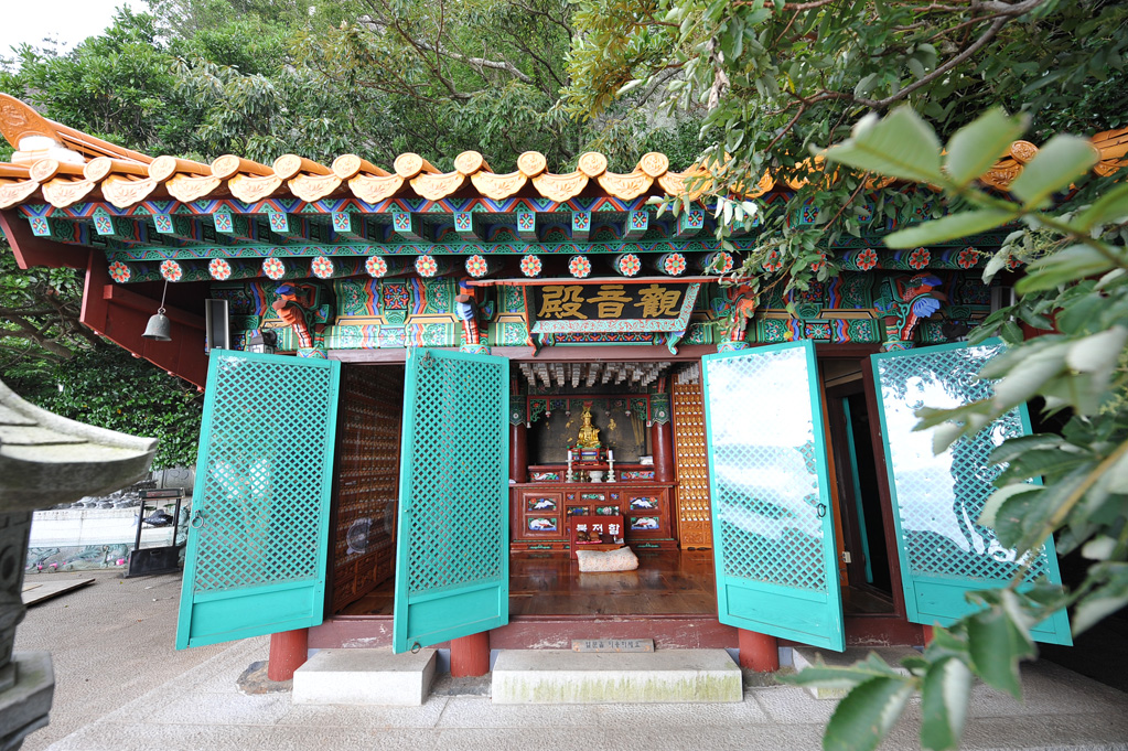 Hyangiram Hermitage (향일암) 2